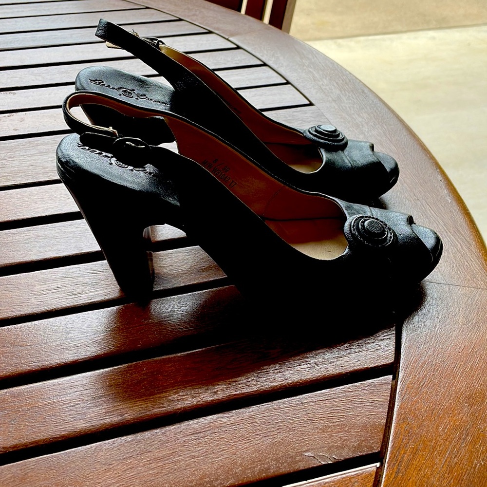 Heel shoes - Picture 2 of 7